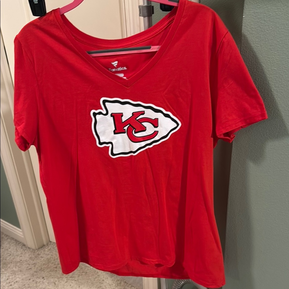 Fanatics Travis Kelce KC Chiefs women’s shirt. V-neck.  Worn just a few times.